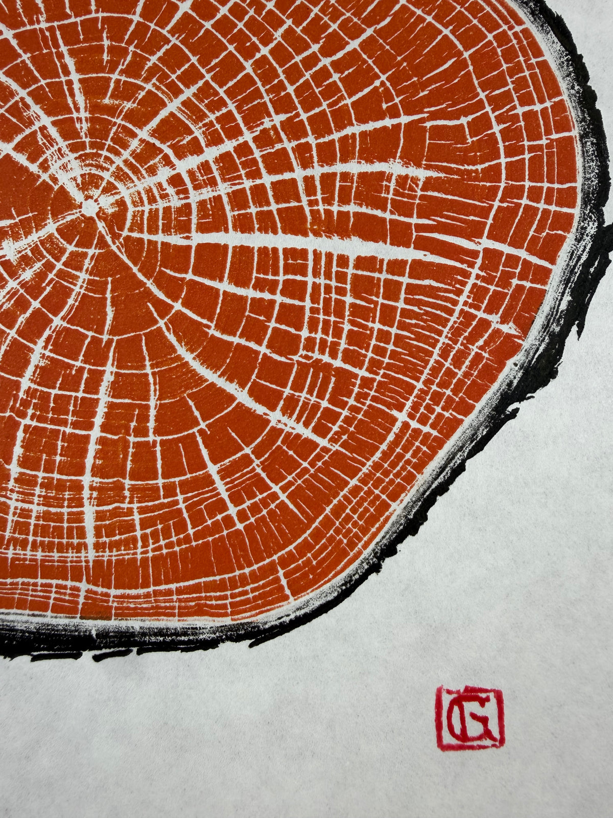 Handgedruckter GrilloWoodPrint aus Kirschholz.
Die orange Relief-Ink-Mischung betont die natürliche Struktur des Holzes und macht jedes Exemplar zu einem einzigartigen Naturunikat.
Gedruckt auf hochwertigem Papier.
Limitierte Edition.