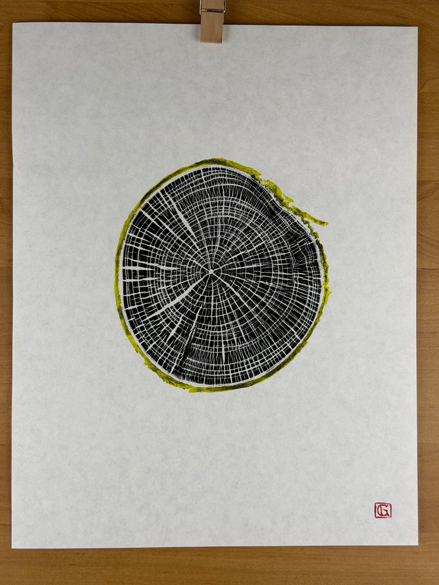 GrilloWoodPrint aus Kirschholz, handgedruckt mit einer relief ink Mischung schwarz gelb.