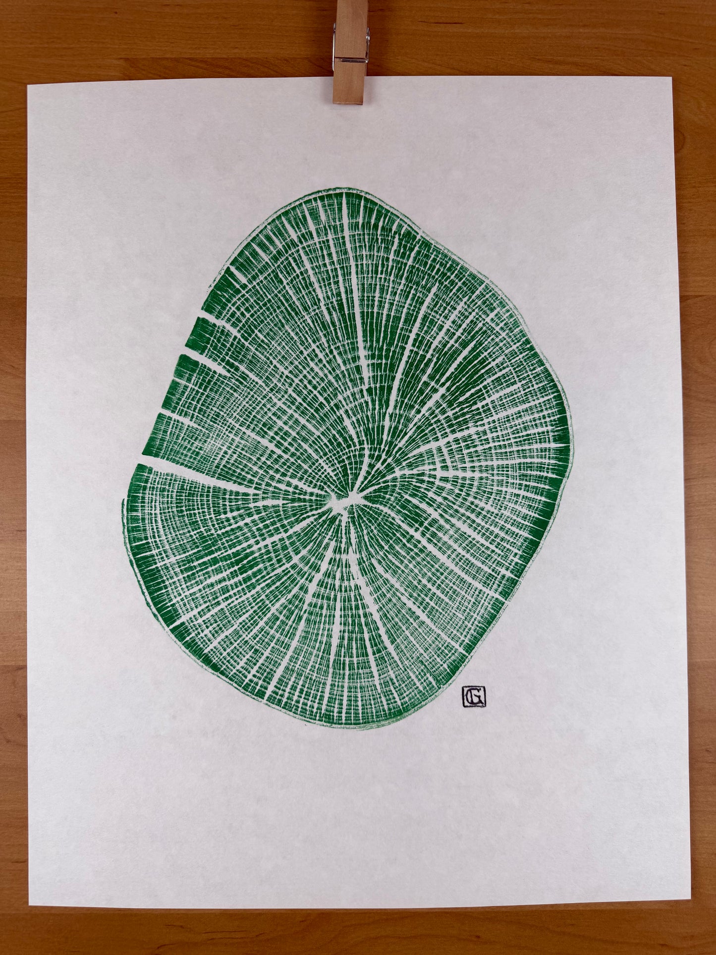 GrilloWoodPrint aus Buchenholz, handgedruckt mit einer grünen relief ink Mischung.